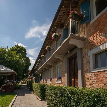 La Madernassa Resort - Casalora Dimora Storica Di Charme Guarene Kültér fotó