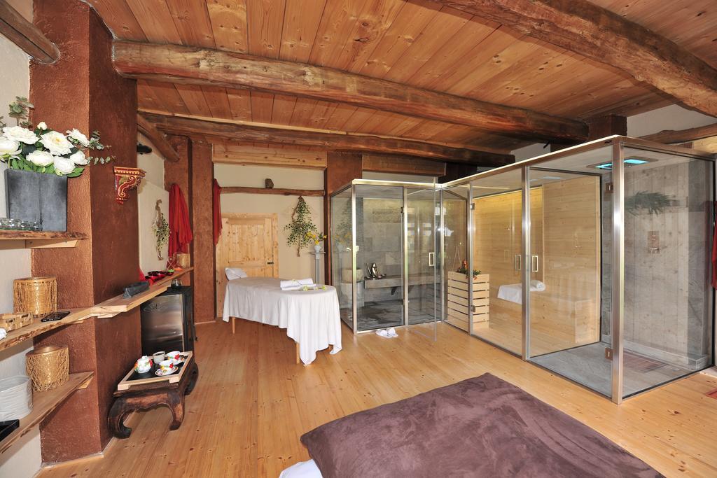 La Madernassa Resort - Casalora Dimora Storica Di Charme Guarene Kültér fotó